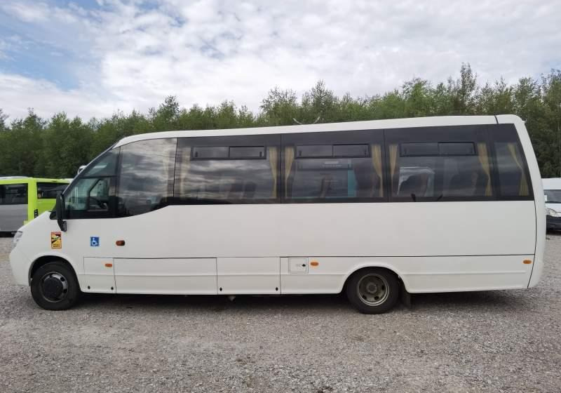 Mercedes-Benz WING VARIO 34 euro 5 *klimatyzacja*webasto*winda - Suburban bus: picture 4 Mercedes-Benz WING VARIO 34 euro 5 *klimatyzacja*webasto*winda - Suburban bus: picture 4