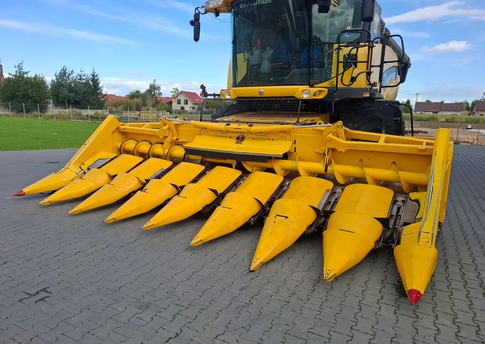 New Holland 8-75 2012 Rok, Przystawka do kukurydzy , Nie malowana, Stan Idealny - Maize harvester: picture 1 New Holland 8-75 2012 Rok, Przystawka do kukurydzy , Nie malowana, Stan Idealny - Maize harvester: picture 1