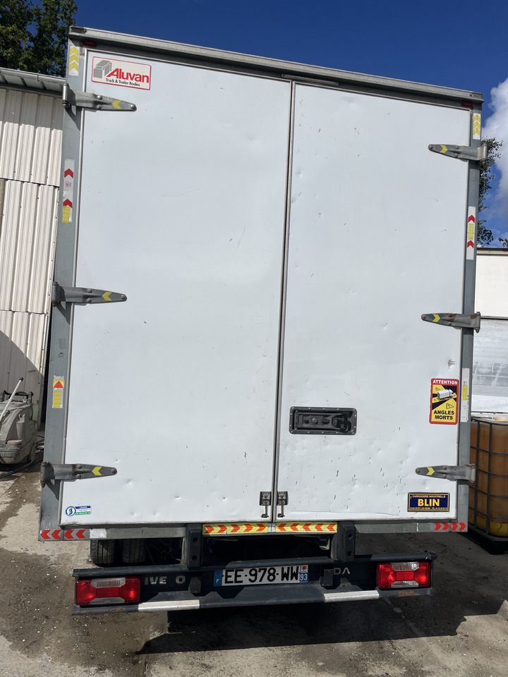 Iveco Daily 35-130 35c13 caisse - Box van: picture 3 Iveco Daily 35-130 35c13 caisse - Box van: picture 3