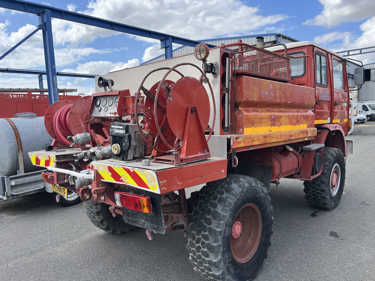 RENAULT 85-150 4x4 ccf citerne - Fire truck: picture 5 RENAULT 85-150 4x4 ccf citerne - Fire truck: picture 5