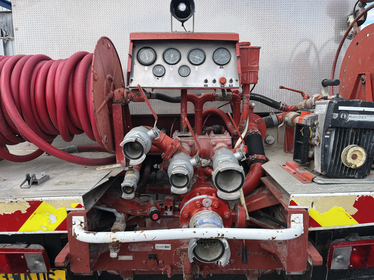 RENAULT 85-150 4x4 ccf citerne - Fire truck: picture 4 RENAULT 85-150 4x4 ccf citerne - Fire truck: picture 4