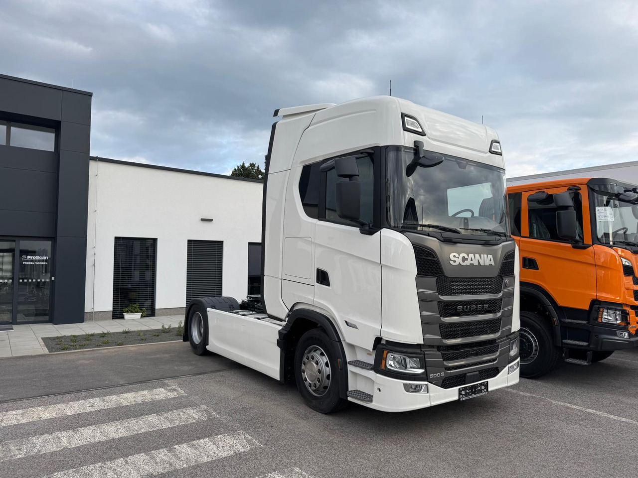 SCANIA S500A4x2LA N323 - Tractor unit: picture 1 SCANIA S500A4x2LA N323 - Tractor unit: picture 1