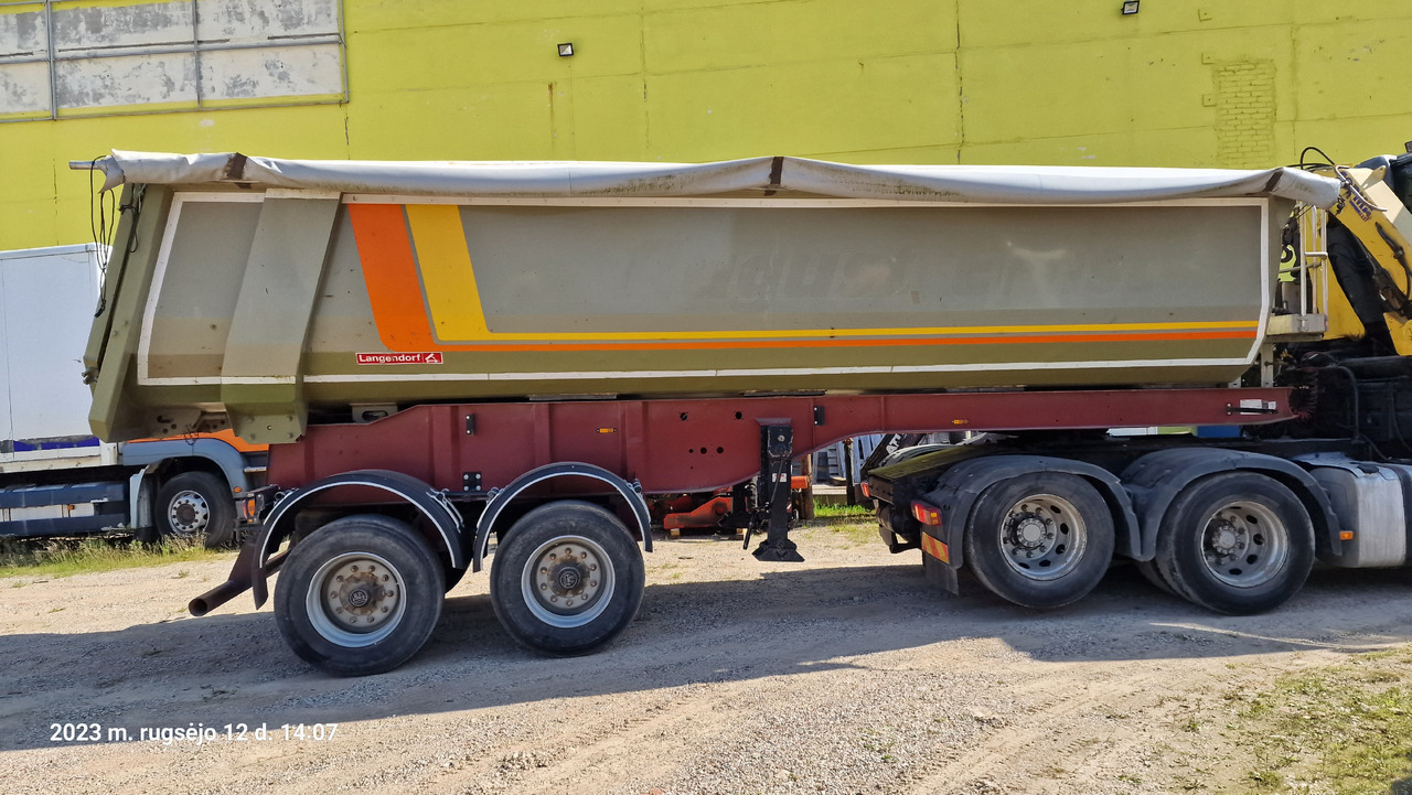 LANGENDORF - Semi-trailer: picture 1 LANGENDORF - Semi-trailer: picture 1