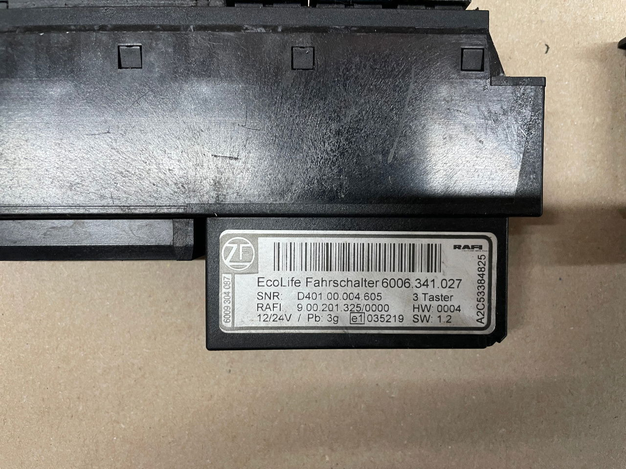 ZF ZF Ecolife Fahrschalter Gangwahlschalter 6006.341.033 6006.341.027 Schalter - Electrical system for Bus: picture 5 ZF ZF Ecolife Fahrschalter Gangwahlschalter 6006.341.033 6006.341.027 Schalter - Electrical system for Bus: picture 5