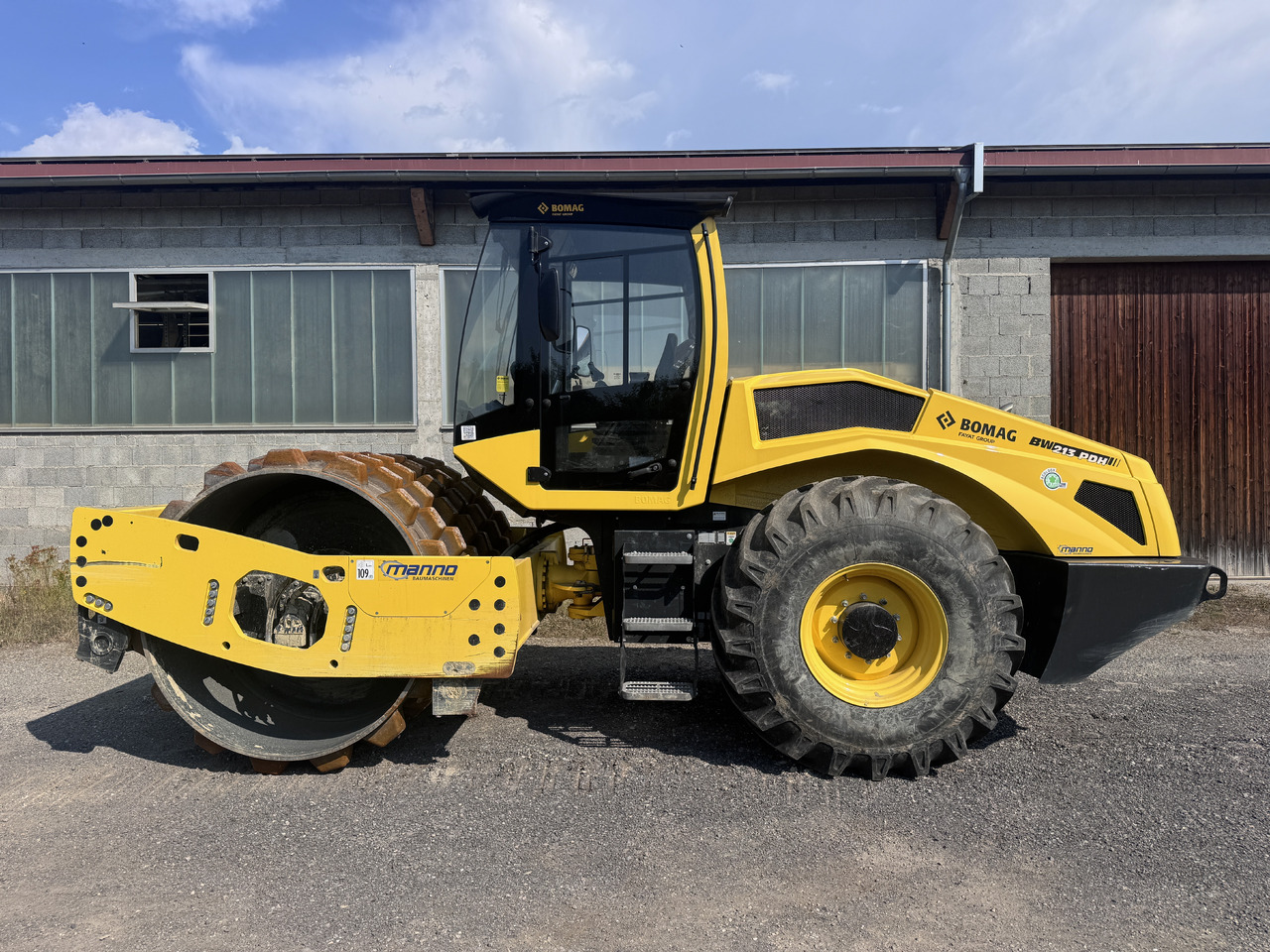 BOMAG BW 213 PDH-5 - Compactor: picture 1 BOMAG BW 213 PDH-5 - Compactor: picture 1