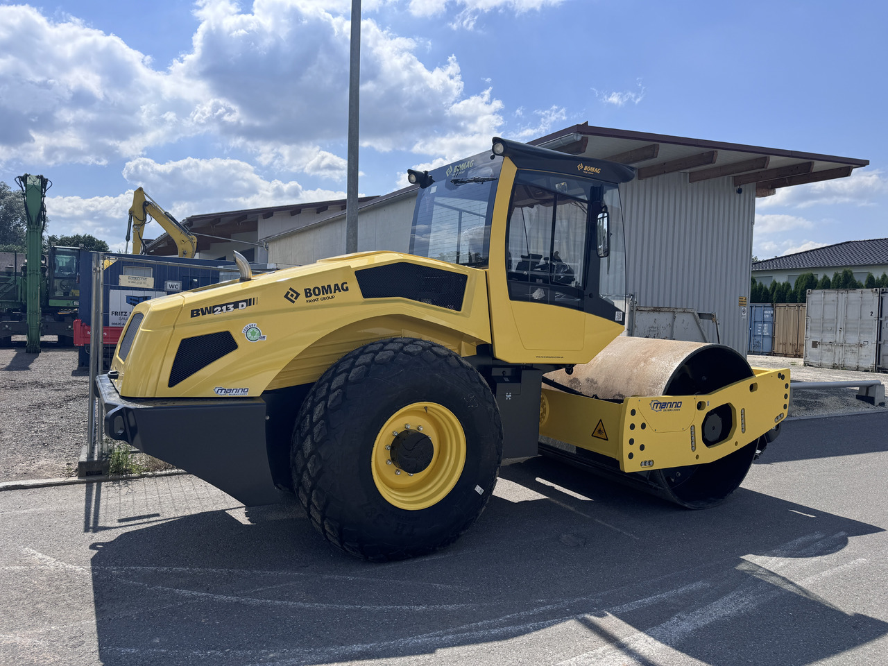 Bomag BW 213 D-5 - Compactor: picture 4 Bomag BW 213 D-5 - Compactor: picture 4