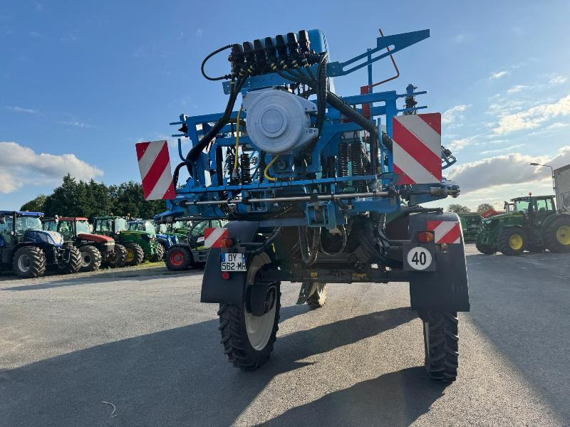 BERTHOUD RAPTOR 3240 - Self-propelled sprayer: picture 4 BERTHOUD RAPTOR 3240 - Self-propelled sprayer: picture 4