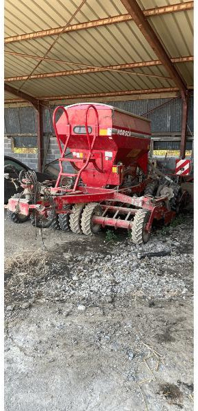 HORSCH PRONTO 3DC - Combine seed drill: picture 1 HORSCH PRONTO 3DC - Combine seed drill: picture 1