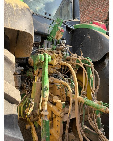 JOHN DEERE 6175M - Farm tractor: picture 2 JOHN DEERE 6175M - Farm tractor: picture 2