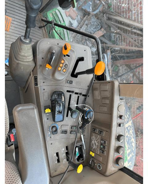 JOHN DEERE 6175M - Farm tractor: picture 4 JOHN DEERE 6175M - Farm tractor: picture 4