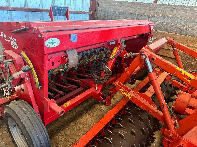 KVERNELAND M-DRILL 3M - Seed drill: picture 1 KVERNELAND M-DRILL 3M - Seed drill: picture 1