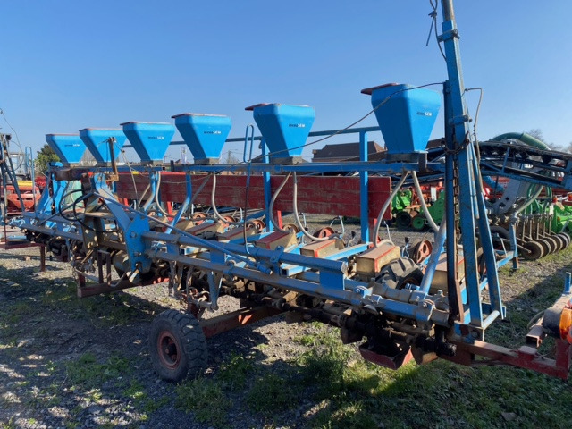 MONOSEM BR 12R - Precision sowing machine: picture 4 MONOSEM BR 12R - Precision sowing machine: picture 4