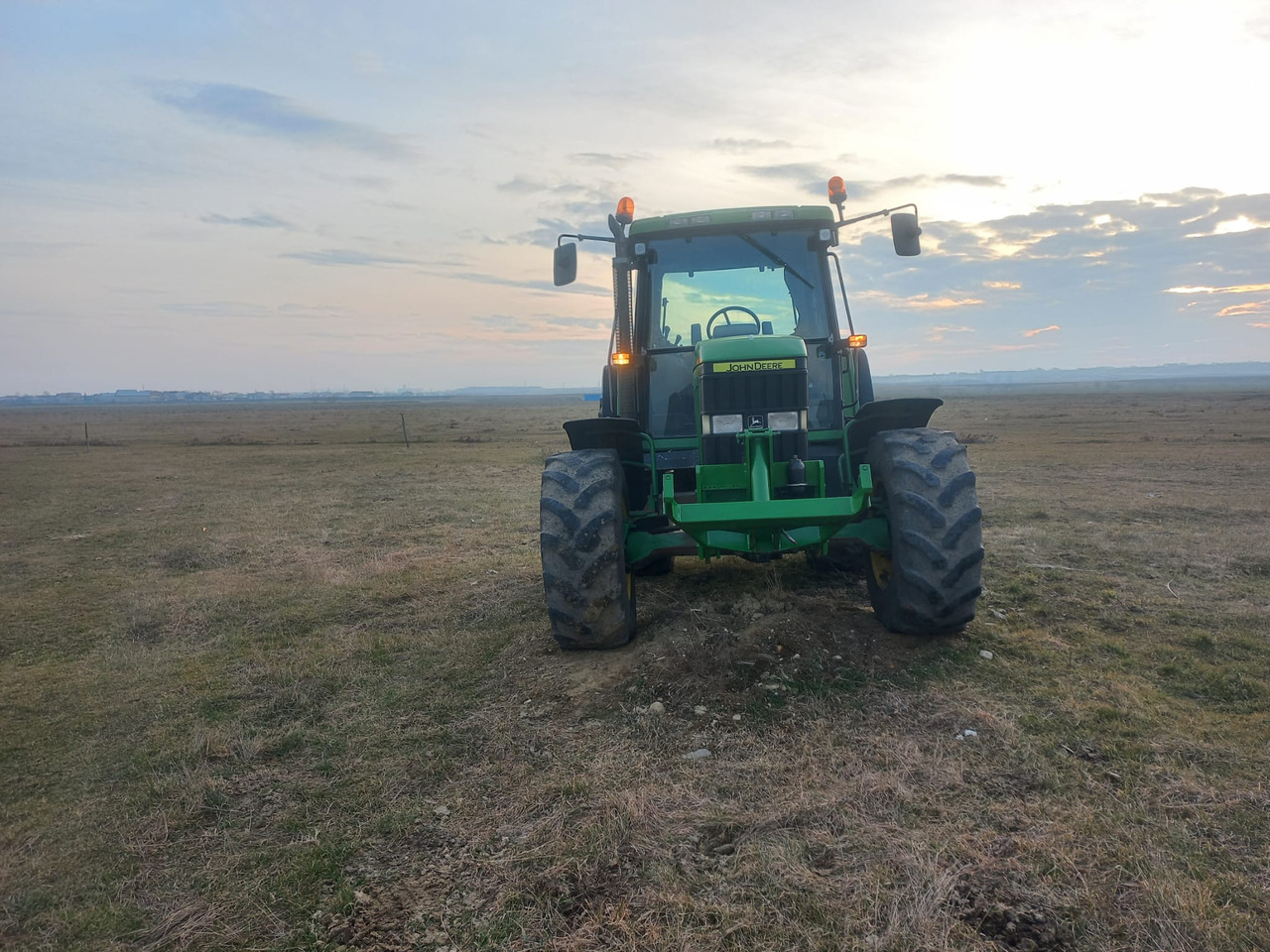 JOHN DEERE 6600 TRACTOR - Farm tractor: picture 5 JOHN DEERE 6600 TRACTOR - Farm tractor: picture 5