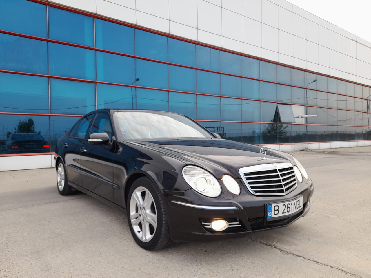 Mercedes Benz E350 - Car: picture 4 Mercedes Benz E350 - Car: picture 4