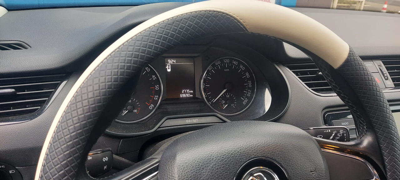 SKODA OCTAVIA - Car: picture 4 SKODA OCTAVIA - Car: picture 4