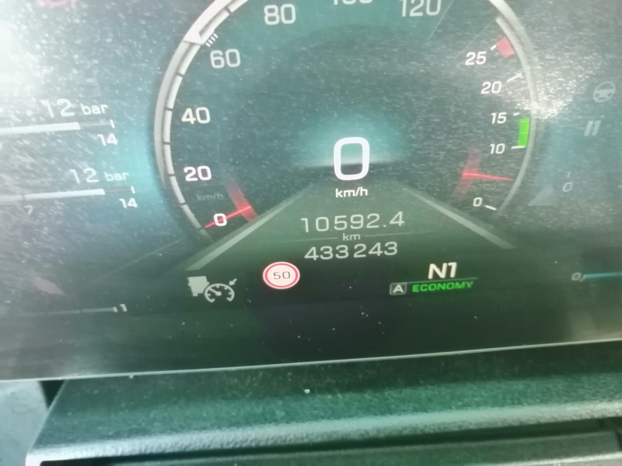 Mercedes-Benz Actros 1845 LS, BIG SPACE, TOP!!! - Tractor unit: picture 5 Mercedes-Benz Actros 1845 LS, BIG SPACE, TOP!!! - Tractor unit: picture 5