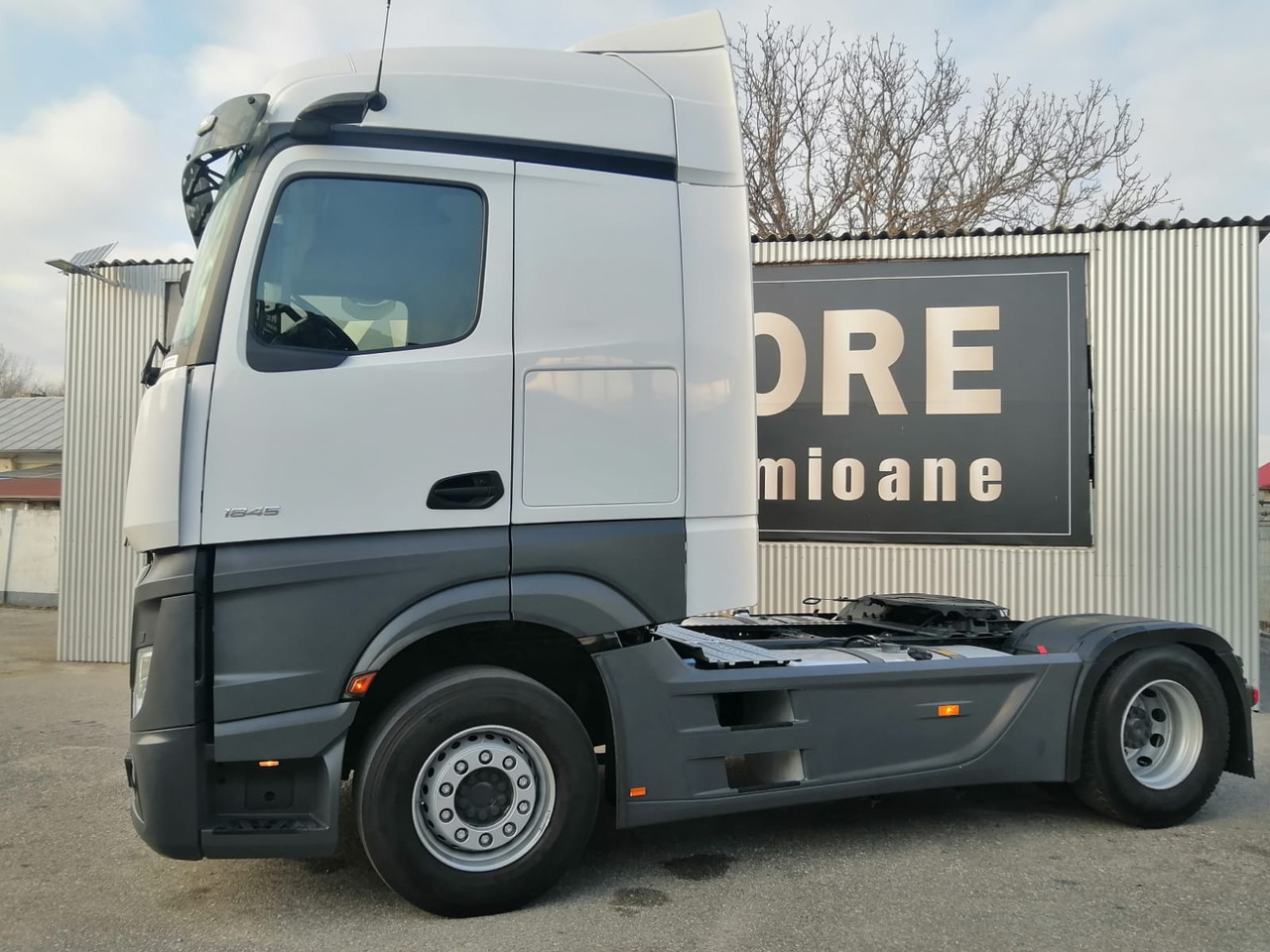 Mercedes-Benz Actros 1845 LS, BIG SPACE, TOP!!! - Tractor unit: picture 2 Mercedes-Benz Actros 1845 LS, BIG SPACE, TOP!!! - Tractor unit: picture 2