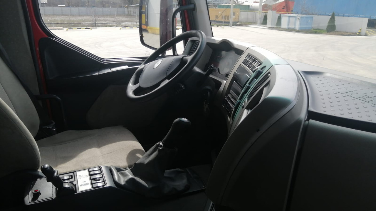 Tractor unit Renault PREMIUM 450 DXI, Manual ZF: picture 13