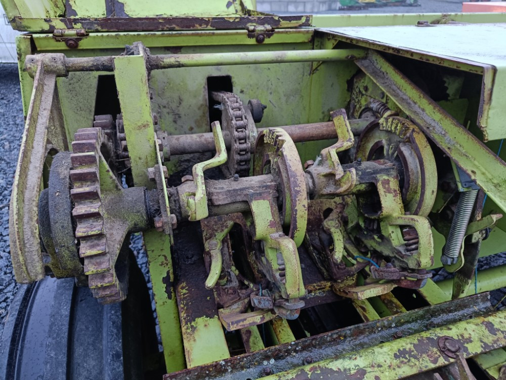 CLAAS Markant 50 sitoja - Square baler: picture 1 CLAAS Markant 50 sitoja - Square baler: picture 1