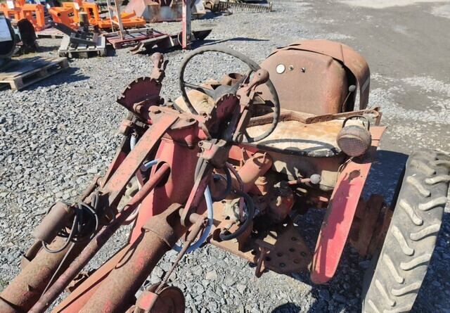 Farm tractor David Brown 2D TRAKTORI - HARVINAISUUS: picture 9