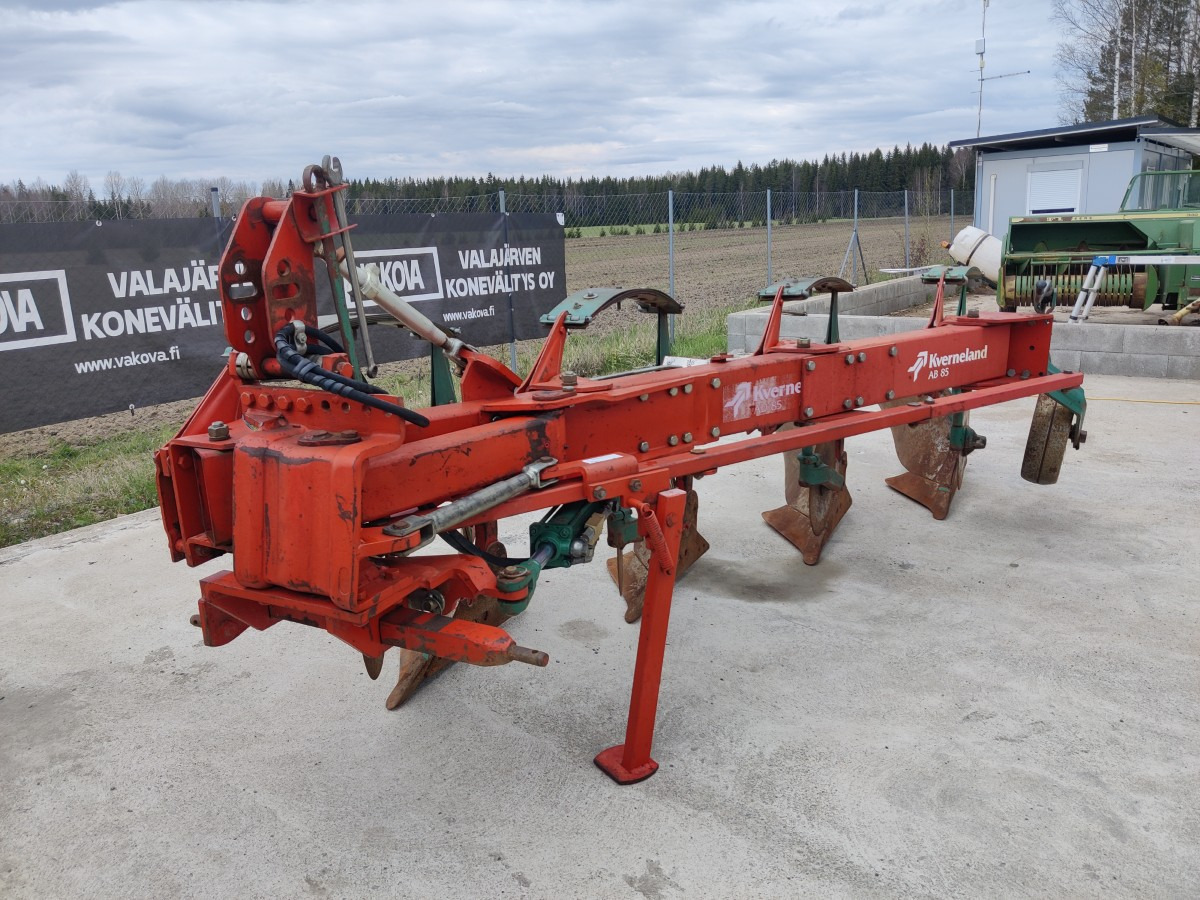 KVERNELAND AB85 4-siipinen sarka-aura - Plow: picture 2 KVERNELAND AB85 4-siipinen sarka-aura - Plow: picture 2