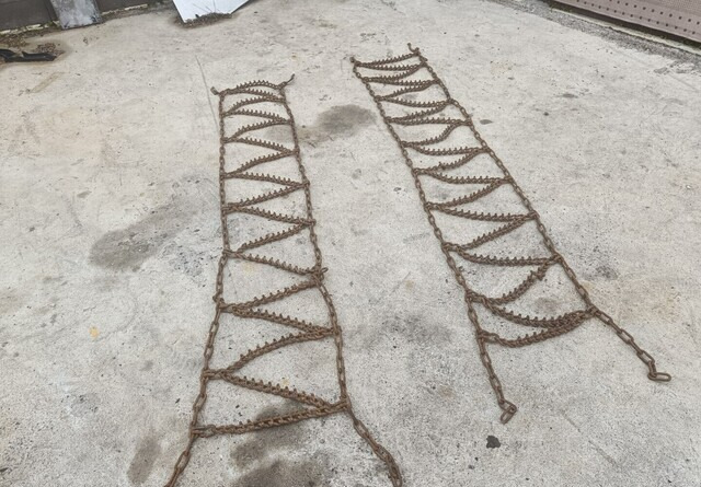 Kuorma-auton piikkiketjupari P250cm, L45cm - Undercarriage parts for Truck: picture 1 Kuorma-auton piikkiketjupari P250cm, L45cm - Undercarriage parts for Truck: picture 1