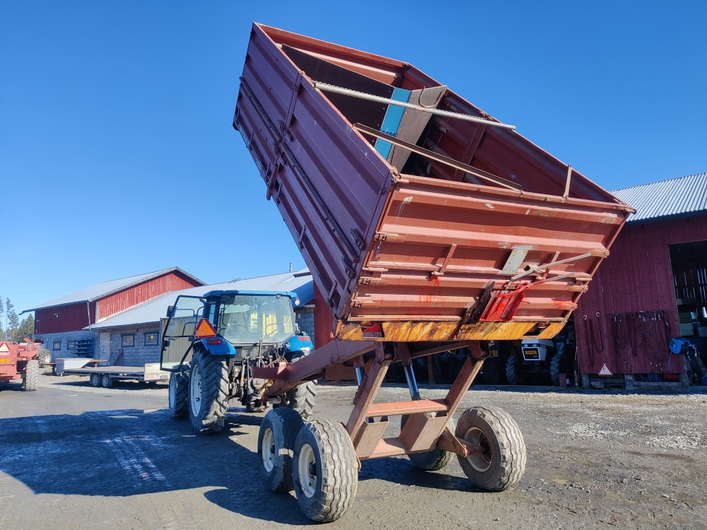 Rysky telikippikärry täyttövaunuvarustuksella - Farm tipping trailer/ Dumper: picture 2 Rysky telikippikärry täyttövaunuvarustuksella - Farm tipping trailer/ Dumper: picture 2