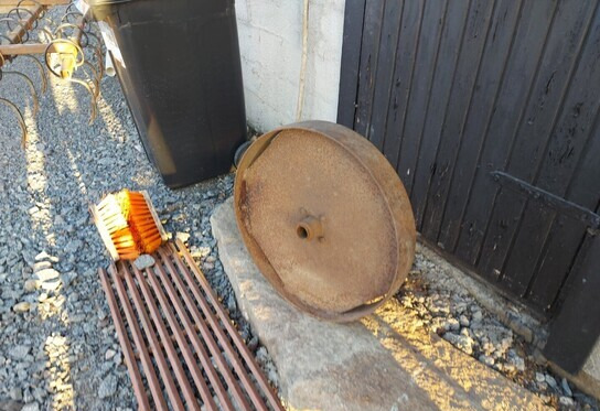 Tukipyörä vanhaan sarka-auraan - Plow: picture 2 Tukipyörä vanhaan sarka-auraan - Plow: picture 2