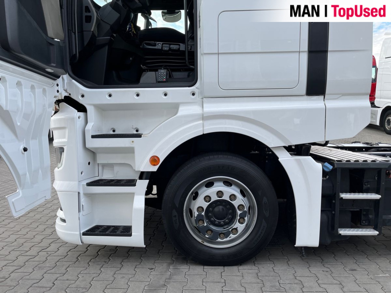 Tractor unit MAN TGX 18.470 4x2 LL SA: picture 7