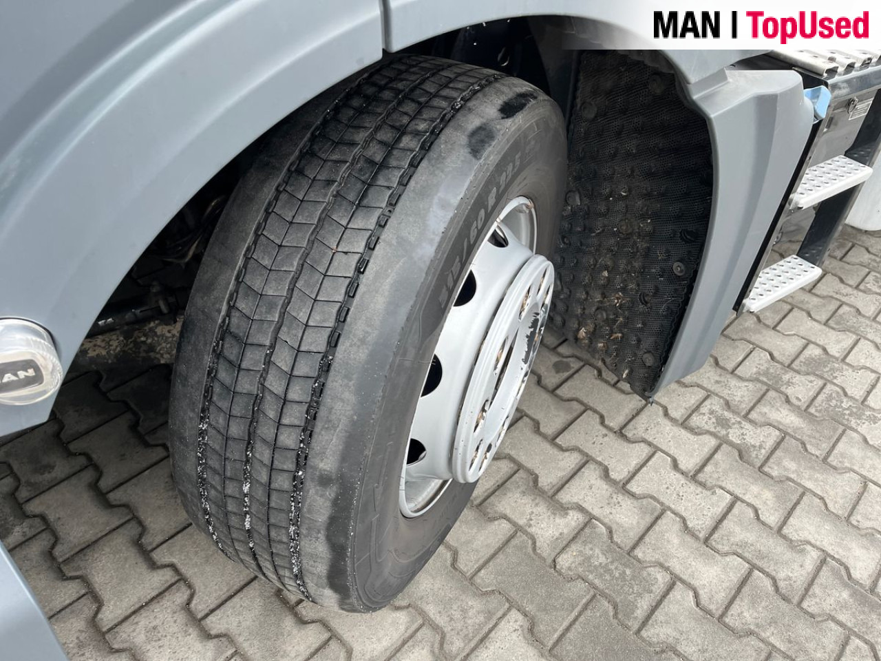 MAN TGX 18.470 4x2 LL SA - Tractor unit: picture 3 MAN TGX 18.470 4x2 LL SA - Tractor unit: picture 3