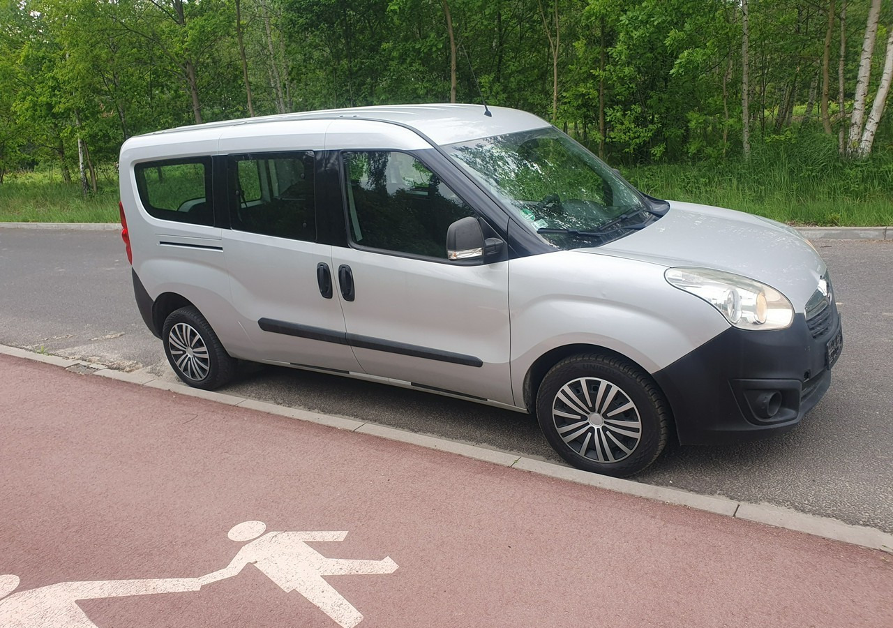 Opel Combo long*combo *doblo* krajówka *fv vat 23%* - Car: picture 4 Opel Combo long*combo *doblo* krajówka *fv vat 23%* - Car: picture 4