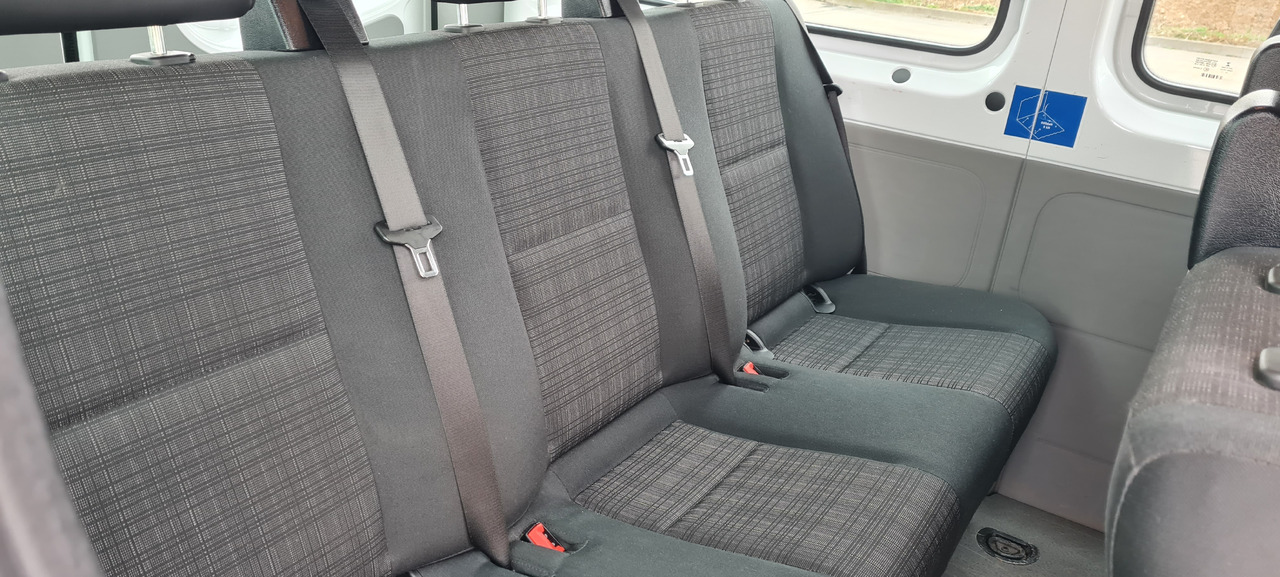 Leasing of MERCEDES-BENZ Sprinter 316 CDI 8-Sitzer Personentransporter Ex-Behördenfahrzeug 1. Hand MERCEDES-BENZ Sprinter 316 CDI 8-Sitzer Personentransporter Ex-Behördenfahrzeug 1. Hand: picture 13