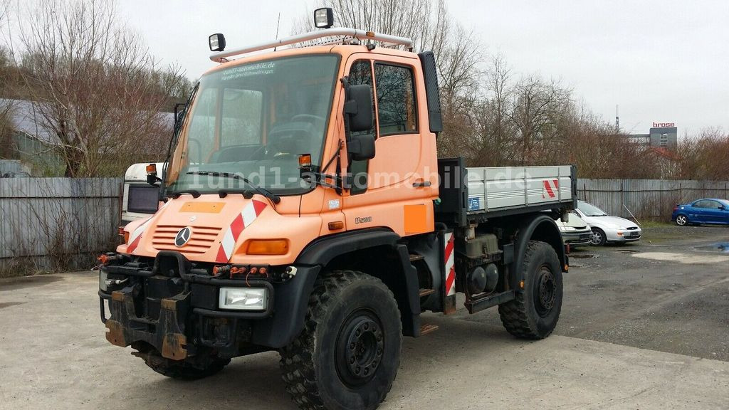 Mercedes-Benz Unimog U 500 Kipper Kommunalhydraulik U 300 400 U 500 Kipper Kommunalhydraulik U 300 400 - Utility/ Special vehicle: picture 2 Mercedes-Benz Unimog U 500 Kipper Kommunalhydraulik U 300 400 U 500 Kipper Kommunalhydraulik U 300 400 - Utility/ Special vehicle: picture 2