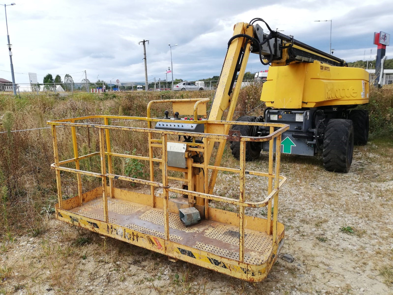 HAULOTTE 32 PX - Articulated boom: picture 3 HAULOTTE 32 PX - Articulated boom: picture 3