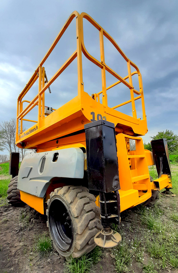 HAULOTTE Compact 12 DX - Scissor lift: picture 4 HAULOTTE Compact 12 DX - Scissor lift: picture 4