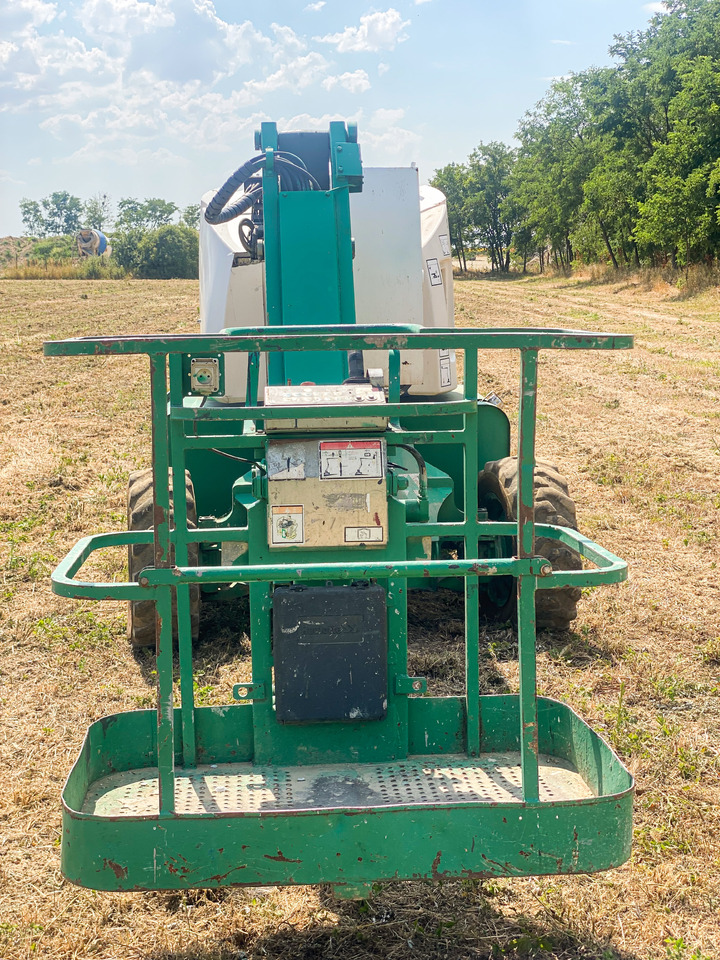 HAULOTTE HA 12 PX - Articulated boom: picture 4 HAULOTTE HA 12 PX - Articulated boom: picture 4