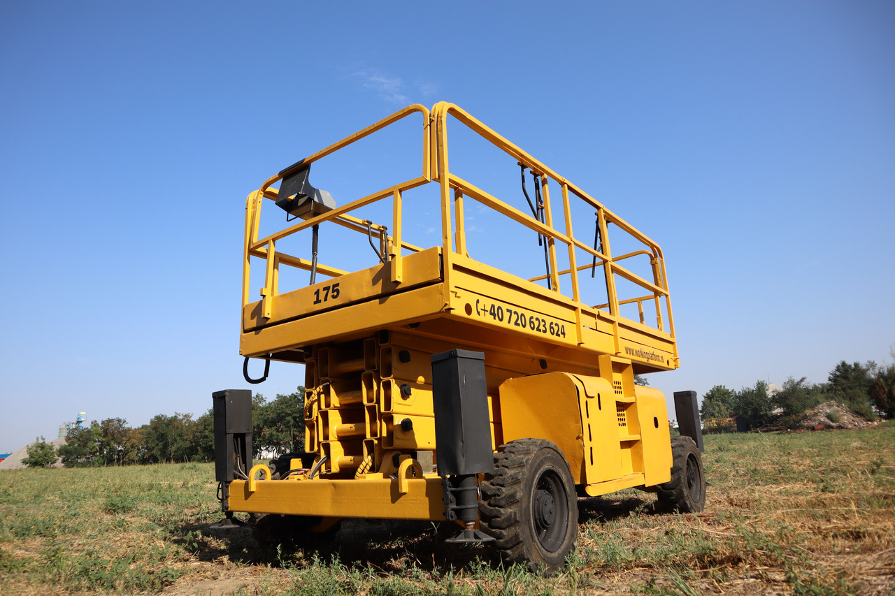 Haulotte HA 15 SX - Scissor lift: picture 2 Haulotte HA 15 SX - Scissor lift: picture 2