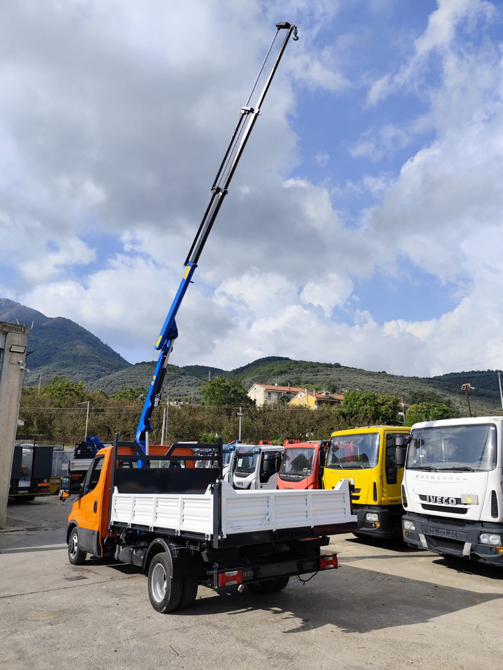IVECO DAILY 35-140 - Crane truck: picture 5 IVECO DAILY 35-140 - Crane truck: picture 5