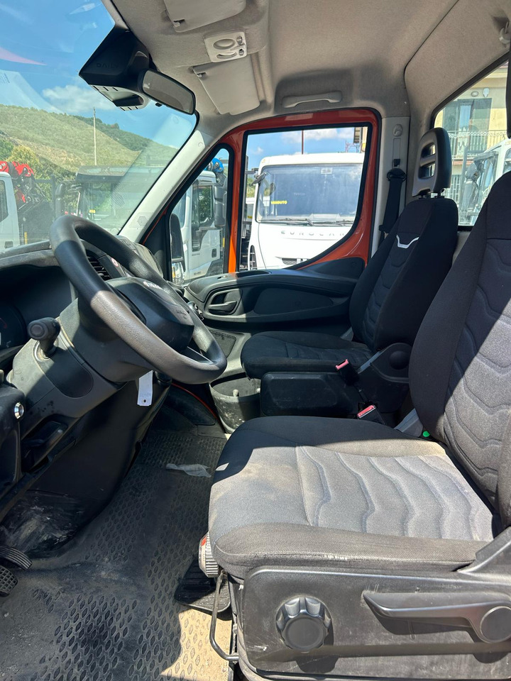 Crane truck IVECO DAILY 35-140: picture 25