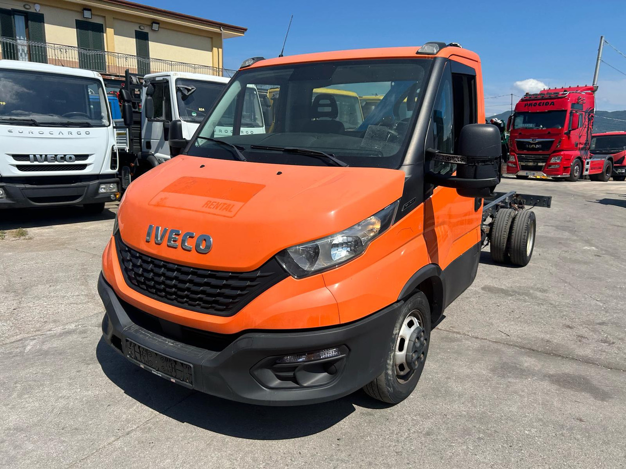 IVECO DAILY 35-140 - Crane truck: picture 1 IVECO DAILY 35-140 - Crane truck: picture 1