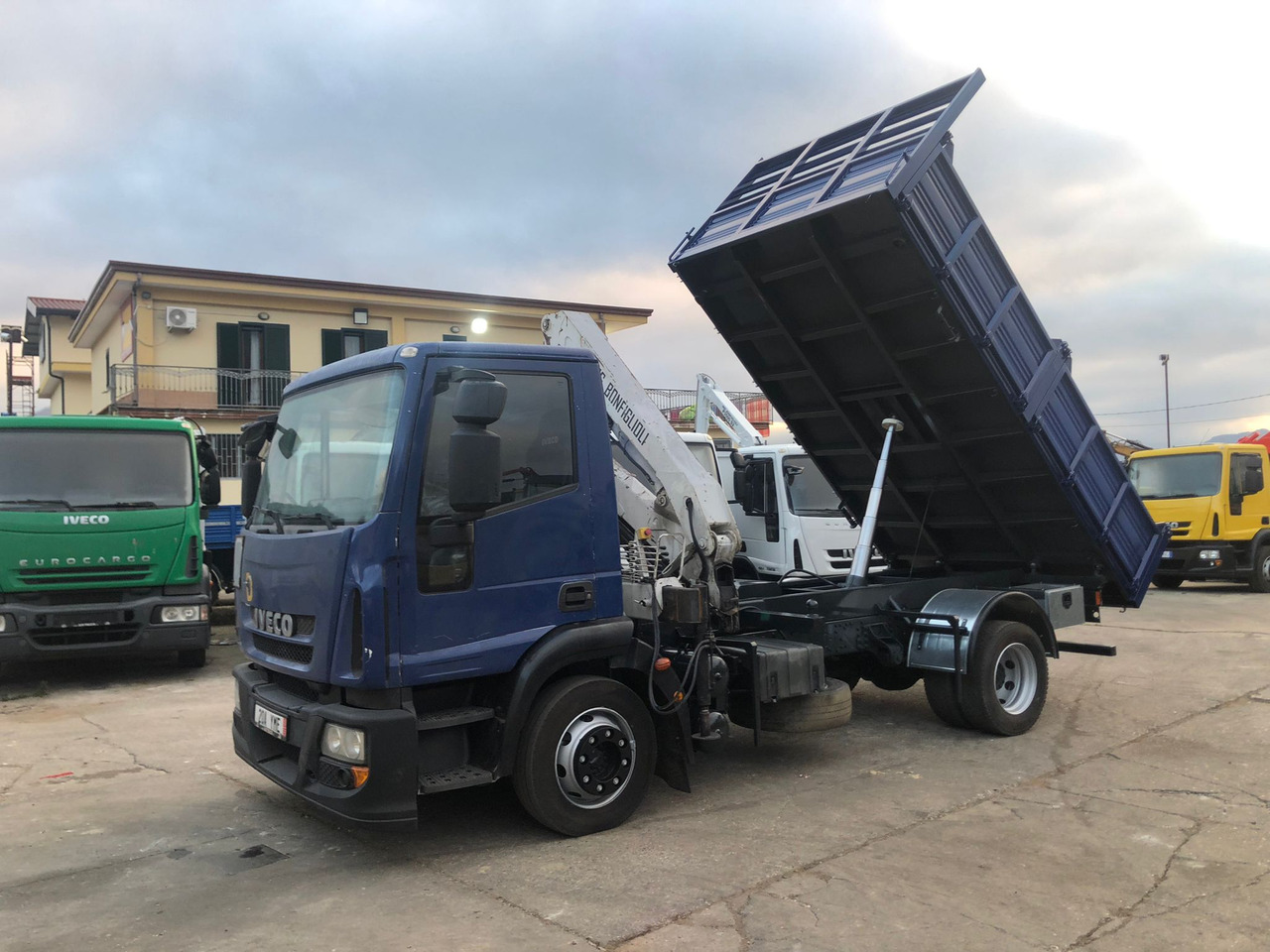 Crane truck IVECO EUROCARGO 120E25: picture 41