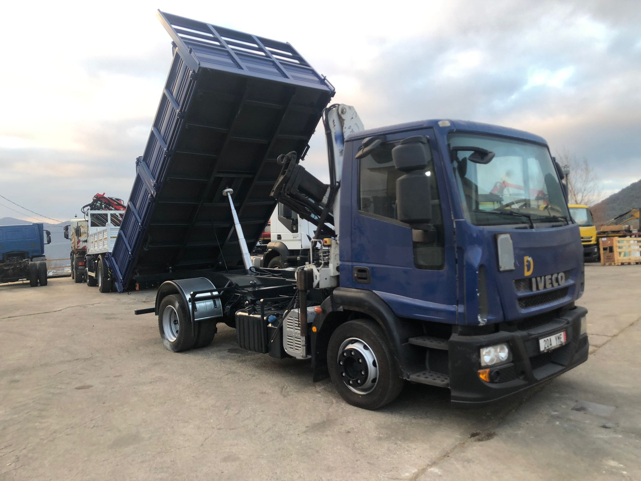 Crane truck IVECO EUROCARGO 120E25: picture 37