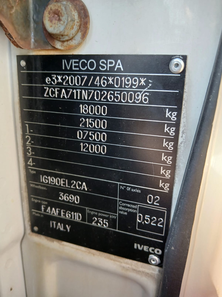 IVECO EUROCARGO 180-320 - Crane truck: picture 2 IVECO EUROCARGO 180-320 - Crane truck: picture 2
