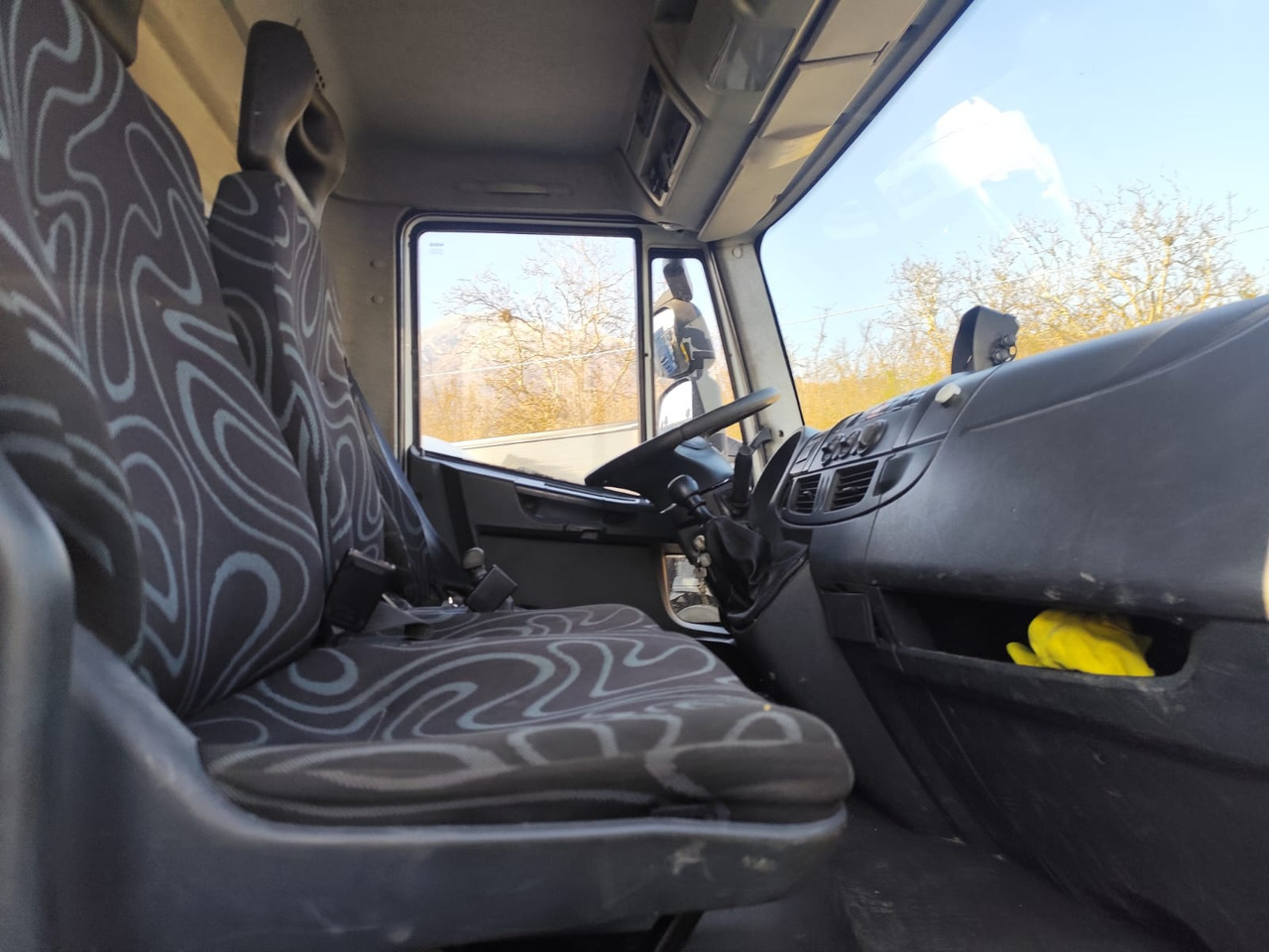 IVECO EUROCARGO 180E25K - Crane truck, Crane truck: picture 4 IVECO EUROCARGO 180E25K - Crane truck, Crane truck: picture 4