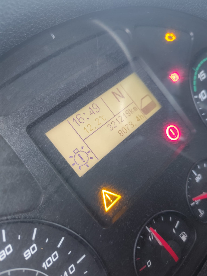 IVECO EUROCARGO 190-280L - Curtainsider truck, Tipper: picture 4 IVECO EUROCARGO 190-280L - Curtainsider truck, Tipper: picture 4