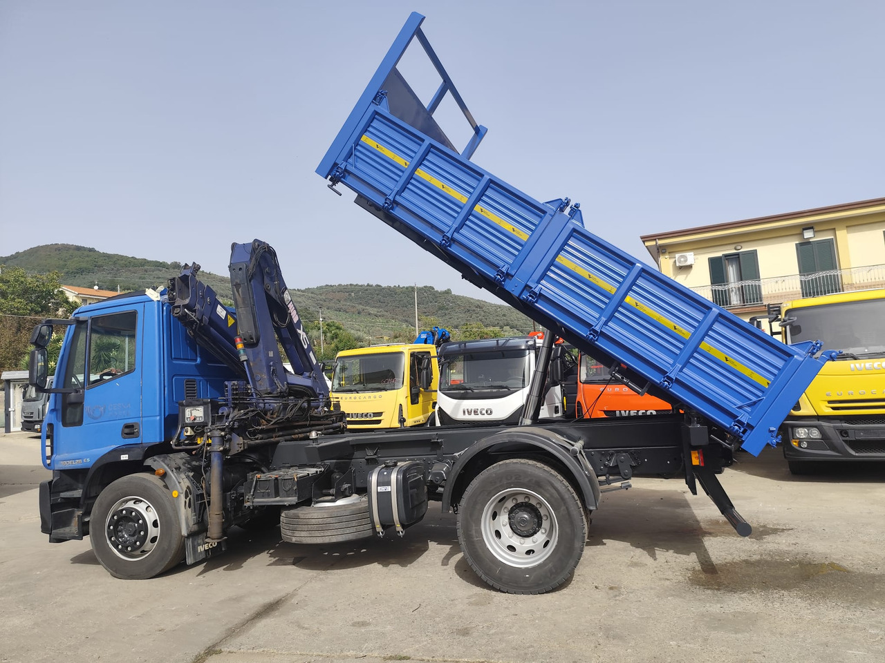 IVECO EUROCARGO 190EL28 - Crane truck, Tipper: picture 4 IVECO EUROCARGO 190EL28 - Crane truck, Tipper: picture 4