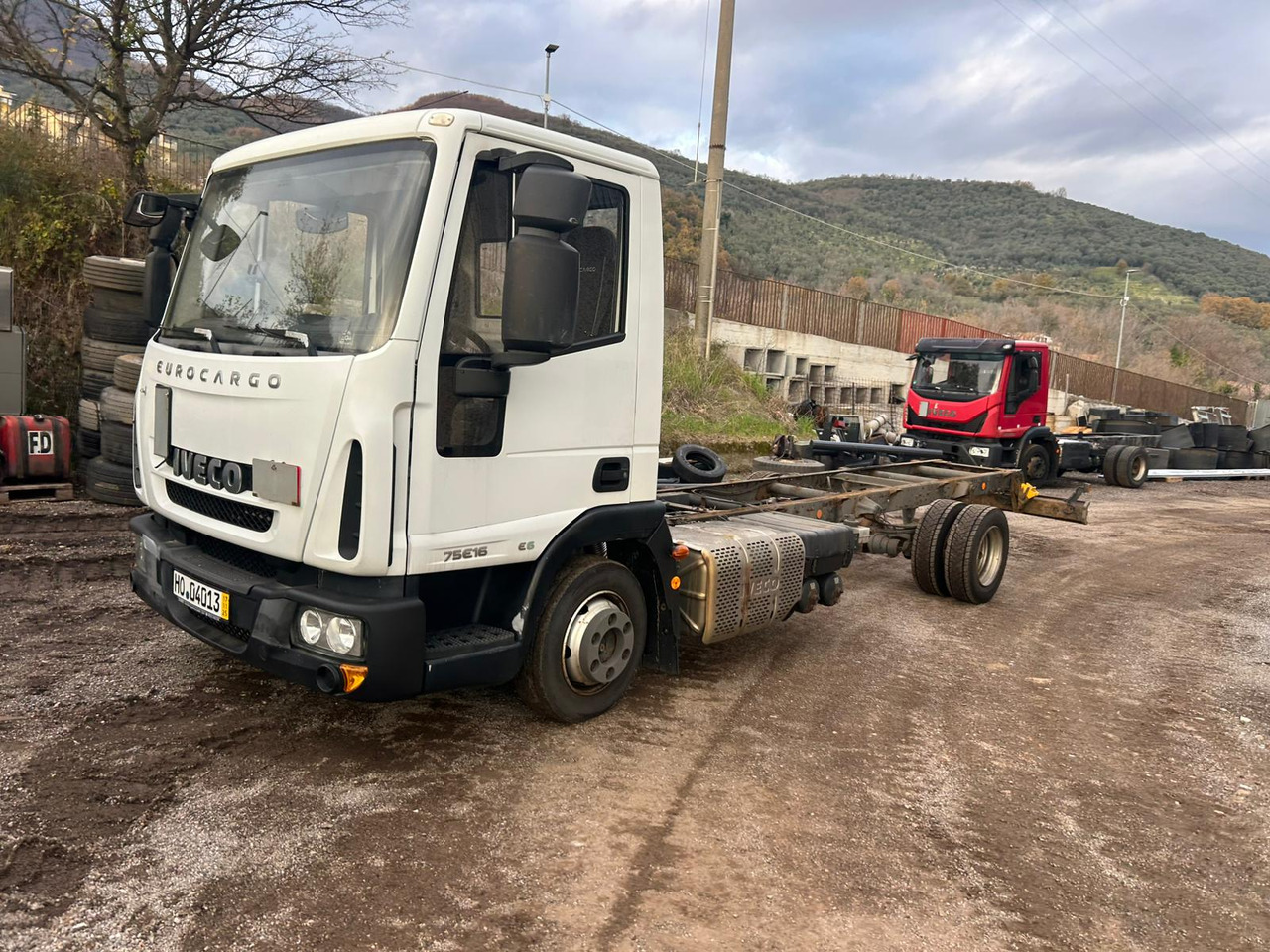 IVECO EUROCARGO 75E16 - Cab chassis truck: picture 3 IVECO EUROCARGO 75E16 - Cab chassis truck: picture 3