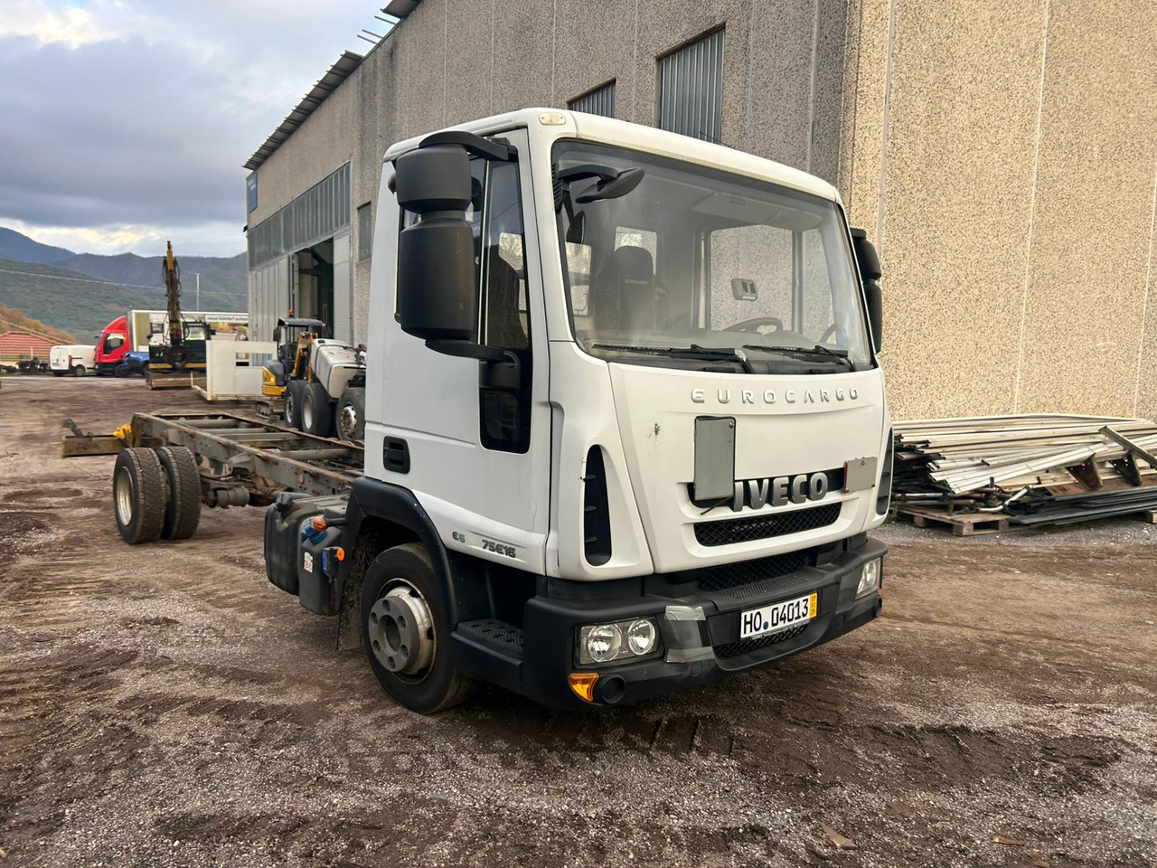 IVECO EUROCARGO 75E16 - Cab chassis truck: picture 1 IVECO EUROCARGO 75E16 - Cab chassis truck: picture 1