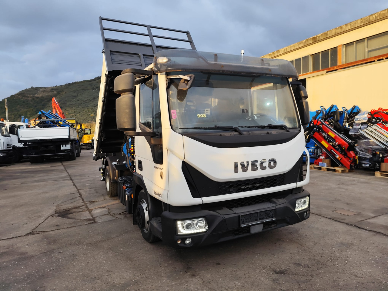 Crane truck, Tipper IVECO EUROCARGO 80-210: picture 15 Crane truck, Tipper IVECO EUROCARGO 80-210: picture 15