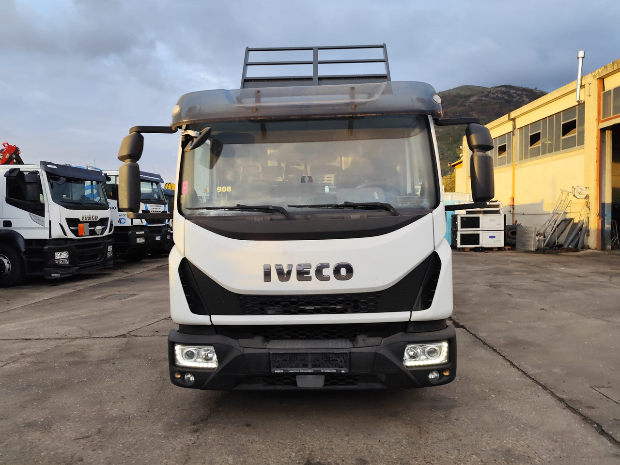 Crane truck, Tipper IVECO EUROCARGO 80-210: picture 14 Crane truck, Tipper IVECO EUROCARGO 80-210: picture 14